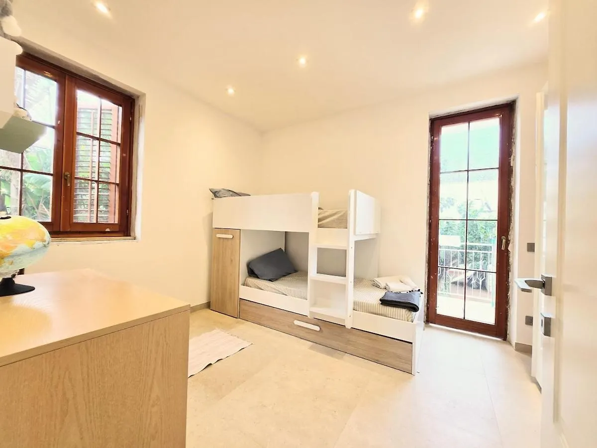Villa Lumos Mondello Beach Palermo Italien