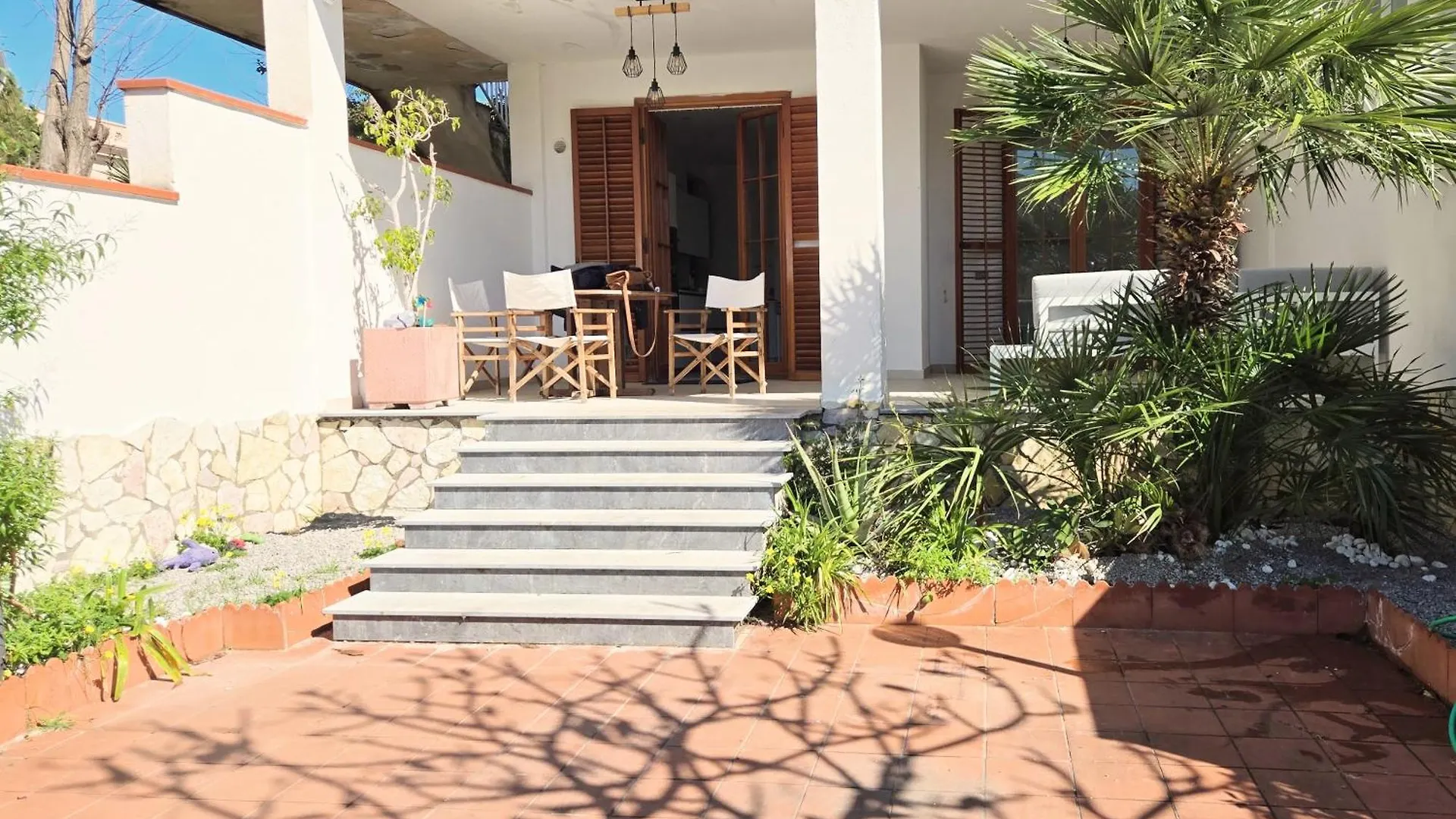 פלרמו Villa Lumos Mondello Beach 0*,  איטליה