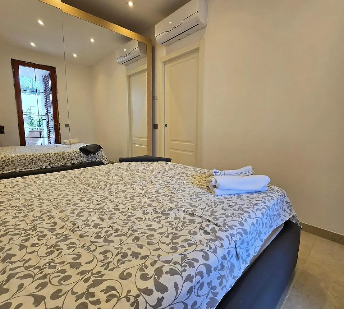 פלרמו Villa Lumos Mondello Beach