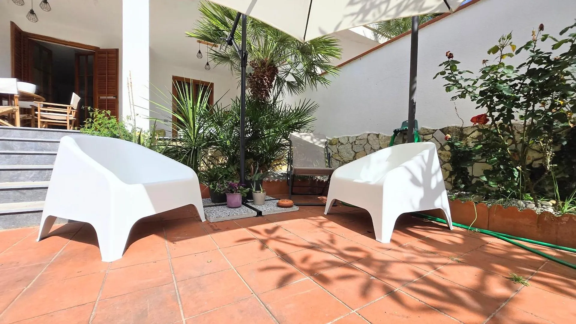 פלרמו Villa Lumos Mondello Beach 0*,  איטליה