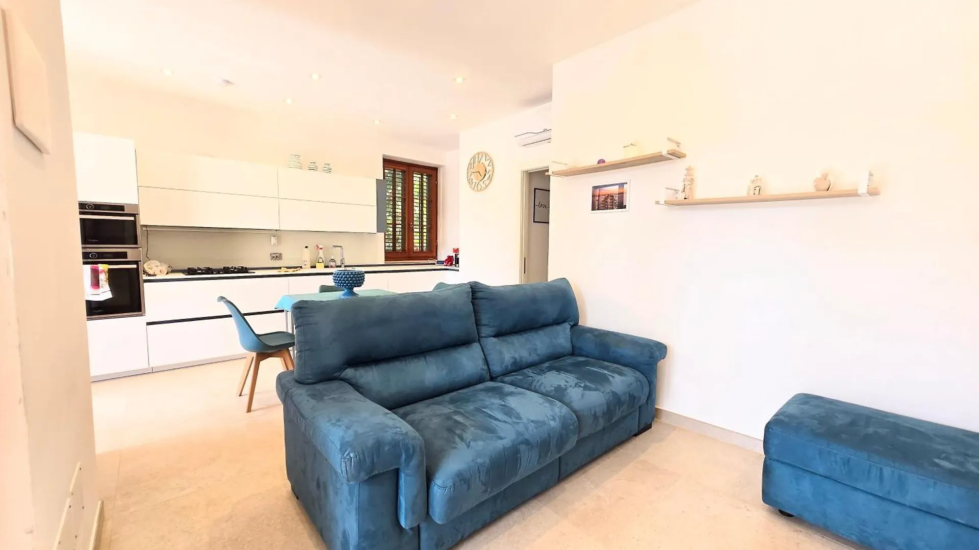 פלרמו Villa Lumos Mondello Beach 0*,  איטליה